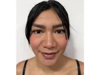 ShaniaFox90  live sex cam