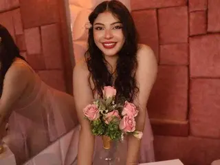 AnnaBeltran  live sex cam