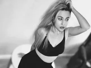 AvaBlueX  live sex cam