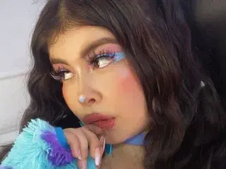 Angie_lynn  live sex cam