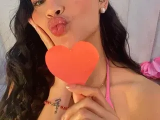 JuliaaVega  live sex cam