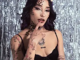 Willow_Harper  live sex cam