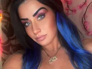 ValayaNoire  live sex cam
