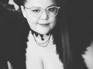 AmatistaDark  live sex cam