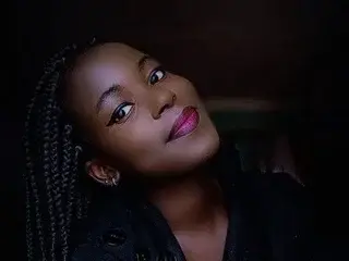 Blackmelanine  live sex cam