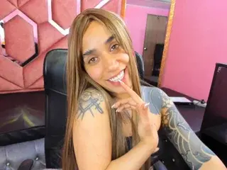 Yeinlyn  live sex cam