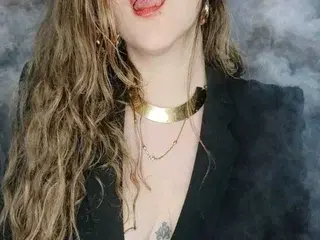GinnaGrece  live sex cam
