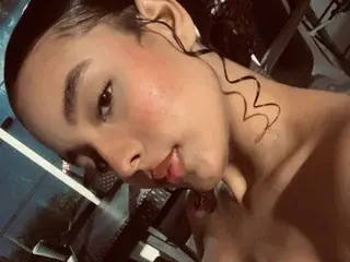 ScarlettMoon_OS  live sex cam