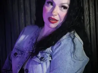 LucianaAss  live sex cam