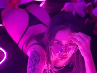 Luuaa  live sex cam