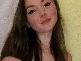 Aurelia  live sex cam