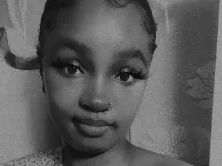 Lavish_gal22  live sex cam