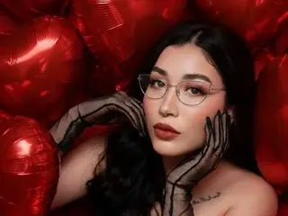 AlharaLuna  live sex cam