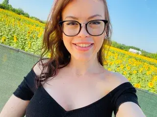 AylaRed  live sex cam