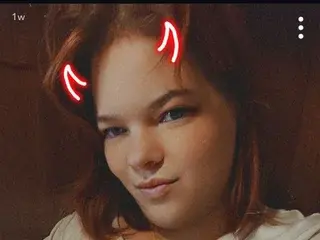 CrystalMoonsong  live sex cam