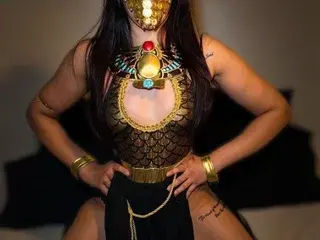 Laylaxxx69  live sex cam