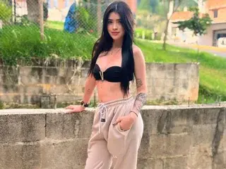 MadissonVega  live sex cam