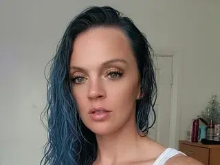MzSlim  live sex cam