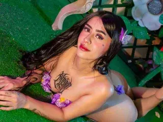 KeilyGolden  live sex cam