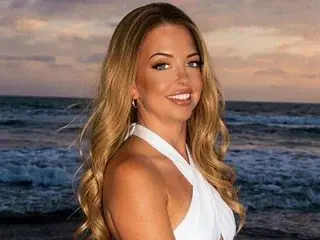 MikaelaSeraphina  live sex cam