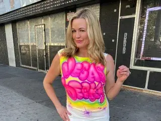 Vegasbecky  live sex cam