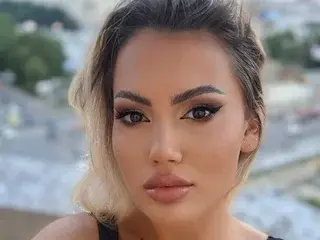 CelineHuddson  live sex cam