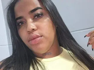 Isabella1lips20  live sex cam