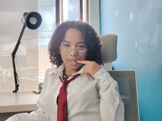 Sweettsummerr  live sex cam