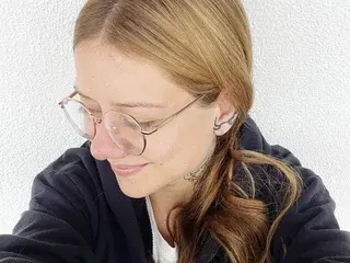 VicktoriaLou  live sex cam