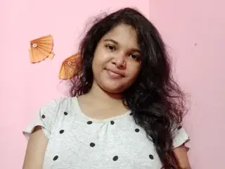 Queen6269  live sex cam