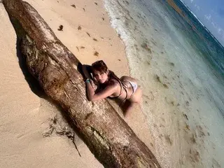 JuneEvanss  live sex cam