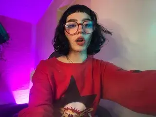 IsaBubbles  live sex cam