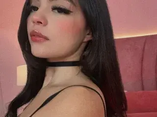 EmmaWeest  live sex cam