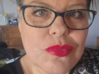 CurvyChristyxxo  live sex cam