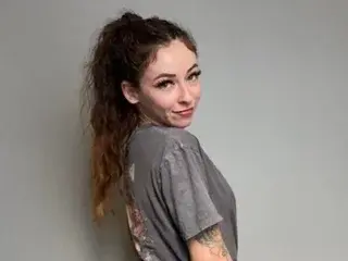 Aria_RoseXO  live sex cam