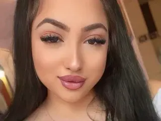 Sweety_Sasha18  live sex cam