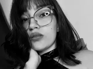 Findomgoddessalice  live sex cam