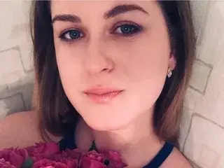 Luna_ria  live sex cam