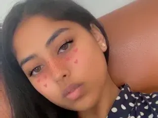 StarYazx  live sex cam