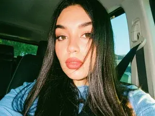 MiaHoffman  live sex cam