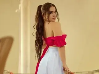 AlessiaRou  live sex cam