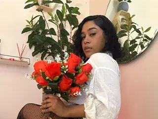 YariRose  live sex cam