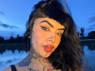 Adamsniki  live sex cam