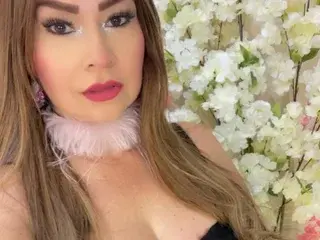 ArianaDiosa  live sex cam