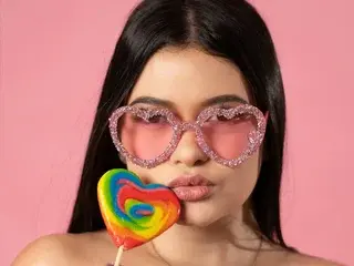 Sweetybombom  live sex cam