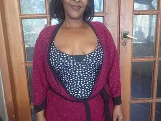 BigBootyMilf018  live sex cam