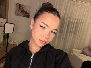 Nickybenzzz  live sex cam
