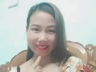 LukieBee  live sex cam