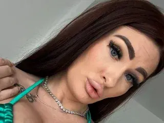 MelanieBabex  live sex cam