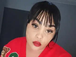 BustyJelly18  live sex cam